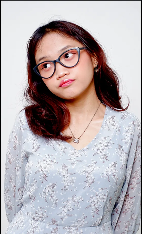Contoh latar Putih